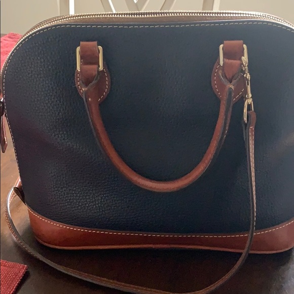 Handbag - Picture 2 of 7